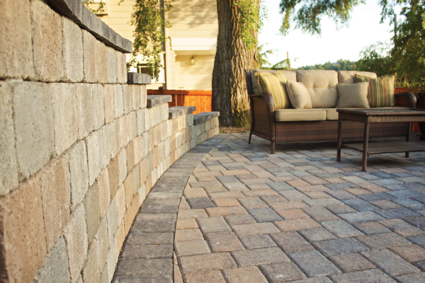 Paver patio and retaining wall